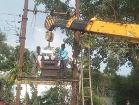 विद्युत वितरण की मनमानी  , कहीं किए कराए पर न फेर दे पानी ।