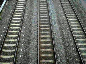 Three_rail_tracks_350