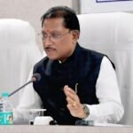 मुख्यमंत्री साय ने अंतरराष्ट्रीय लोक कलाकार विक्रम यादव के उपचार के दिए निर्देश