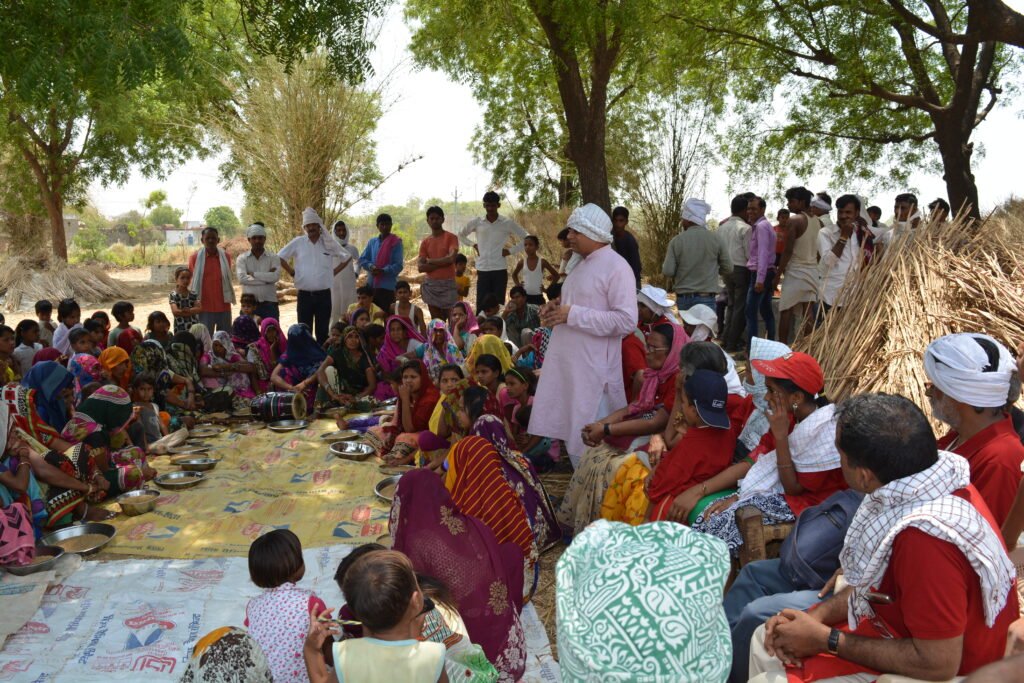A_Gramsabha_in_a_rural_village_of_Madhyapradesh-1024x683.jpg