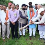 बिल्हा विकासखंड के ग्राम कड़ार में 20 लाख रूपए के सामुदायिक भवन का हुआ भूमिपूजन