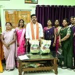 उप मुख्यमंत्री विजय शर्मा से मिलीं माँ दंतेश्वरी महिला किसान उत्पादक कंपनी की सदस्य, उप मुख्यमंत्री ने एनपीओपी प्रमाणन मिलने पर दी बधाई