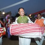 सारसमाल में कर्मा पूजा महोत्सव में शामिल हुए मुख्यमंत्री, मांदर की थाप पर समाजजनों के साथ किया पारंपरिक कर्मा नृत्य